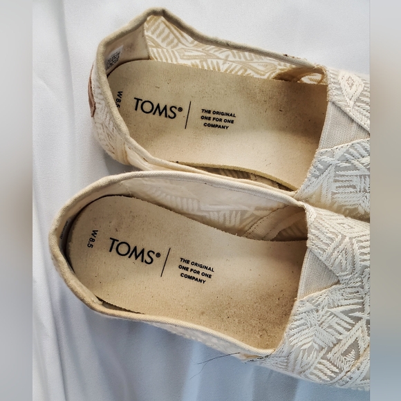 Toms shoes - Picture 3 of 4